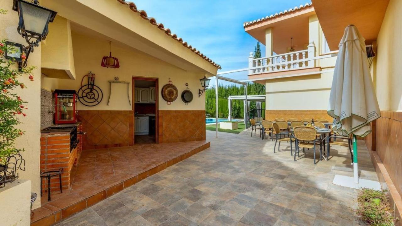 Villa De La Acacia Gójar Kültér fotó
