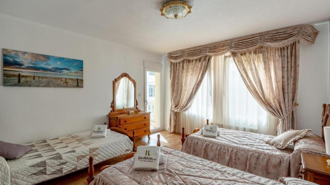 Villa De La Acacia Gójar Kültér fotó